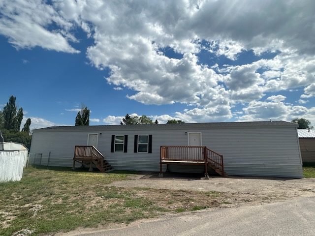 2115 Hwy 2 E - 16