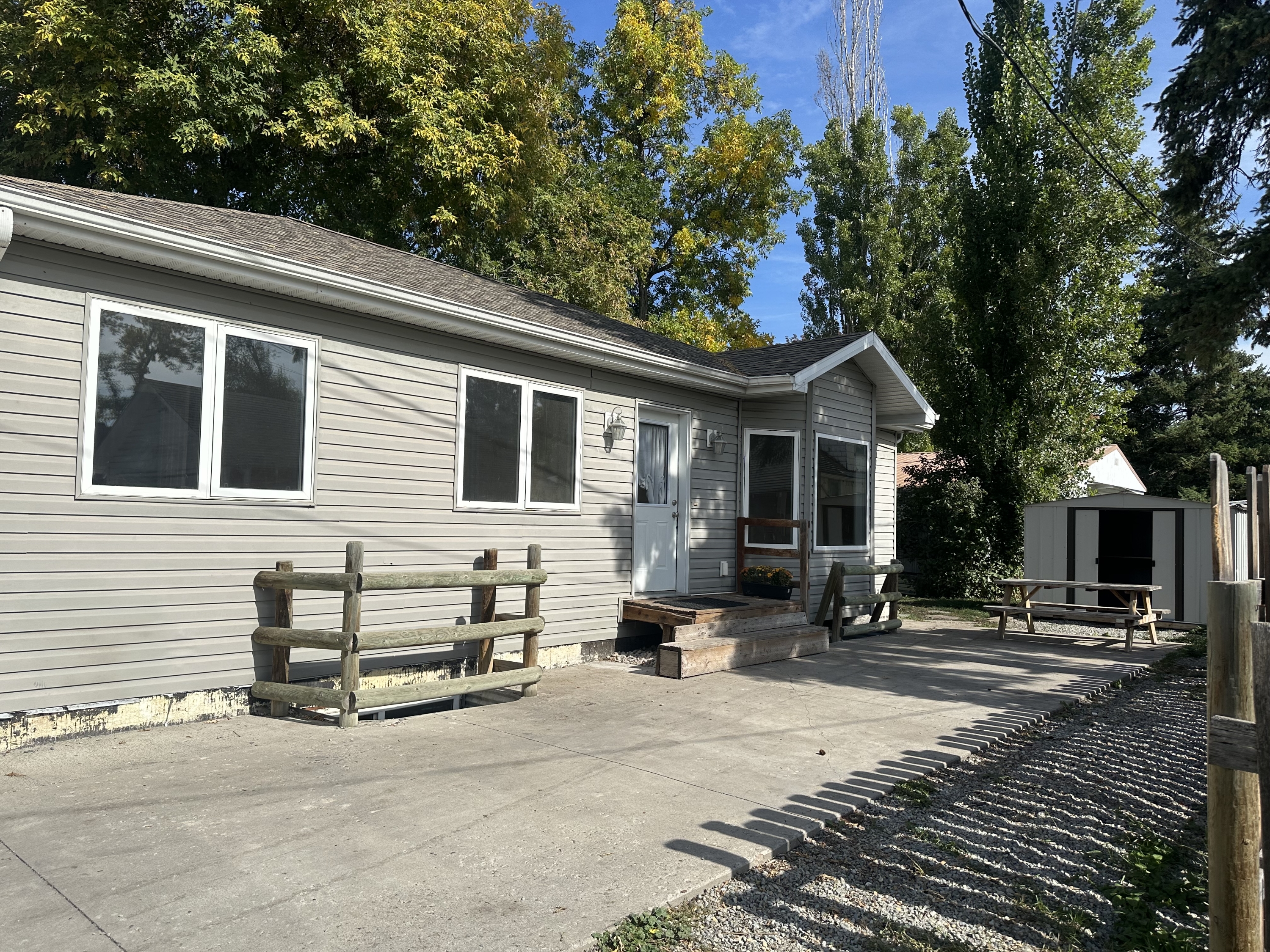626 1/2 7th Ave W - 1