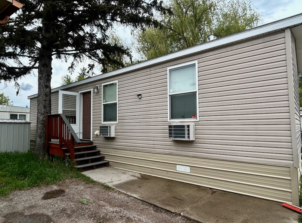 333 College Avenue, Trailer #17